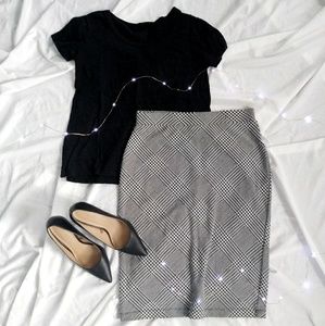 Hounds Tooth Pencil Skirt